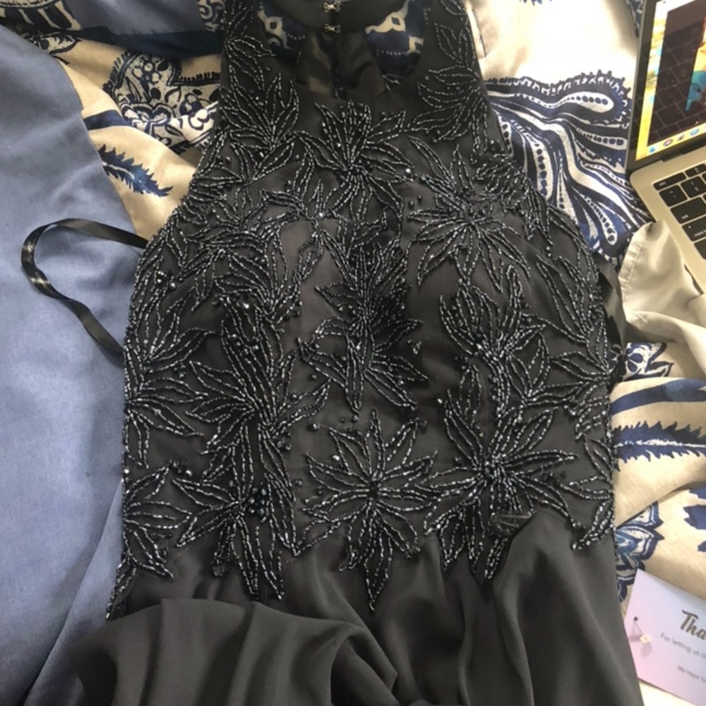 PROM DRESS - Picture 2 of 3